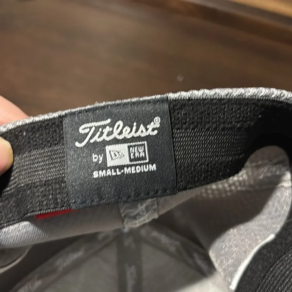 Titleist Golf Tour Issue Sport Gray Mesh Baseball Hat Cap Size Small - Medium